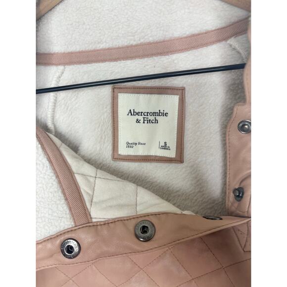 Abercrombie & Fitch Faux Leather Quilted Asymmetrical Snap Fleece Pullover Small - Picture 7 of 7